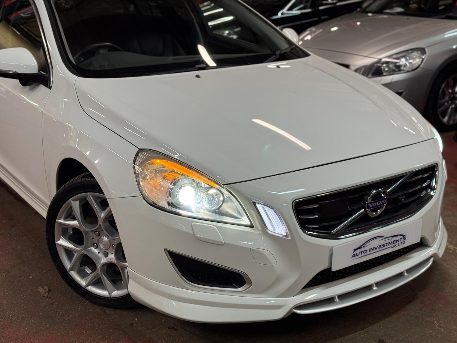Used Volvo V60 for sale - 77695992: Photo 9