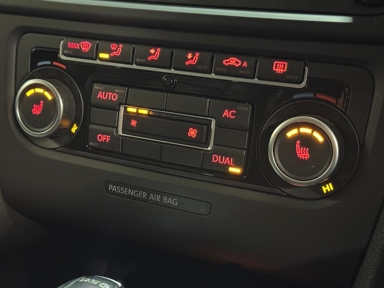 Used Volkswagen Golf 2012 for sale - 77291888: Photo 43