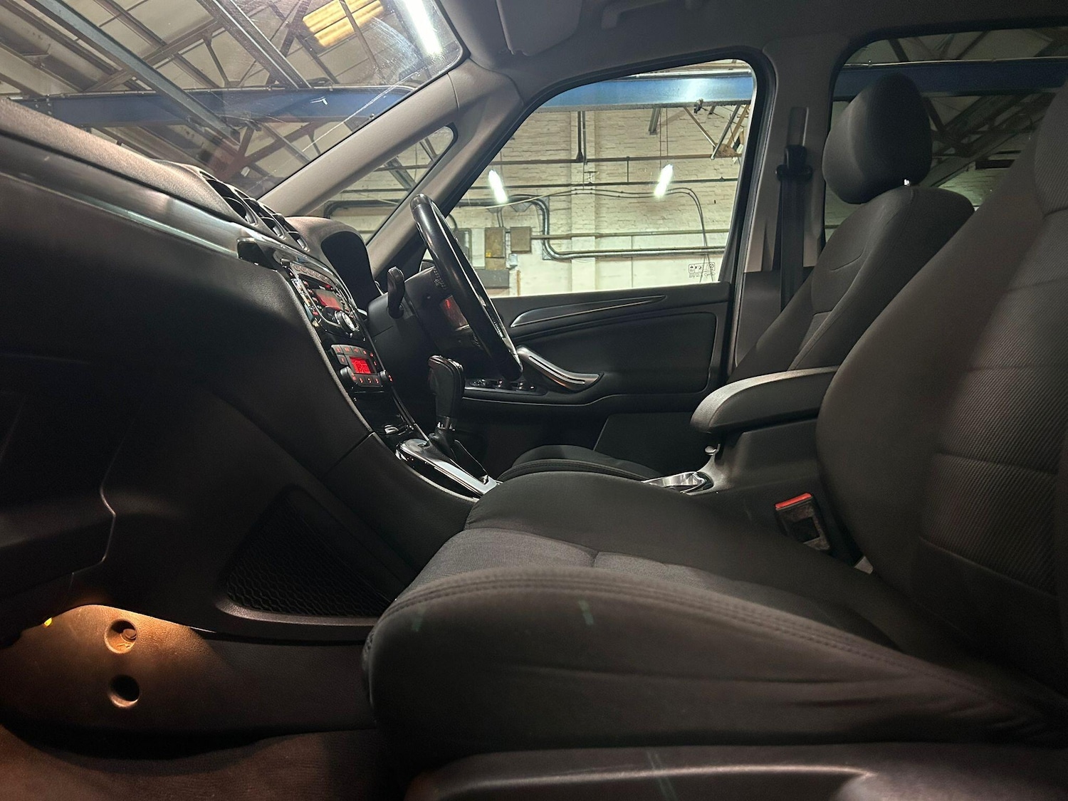 Used Ford Galaxy for sale - 77705314: Photo 14