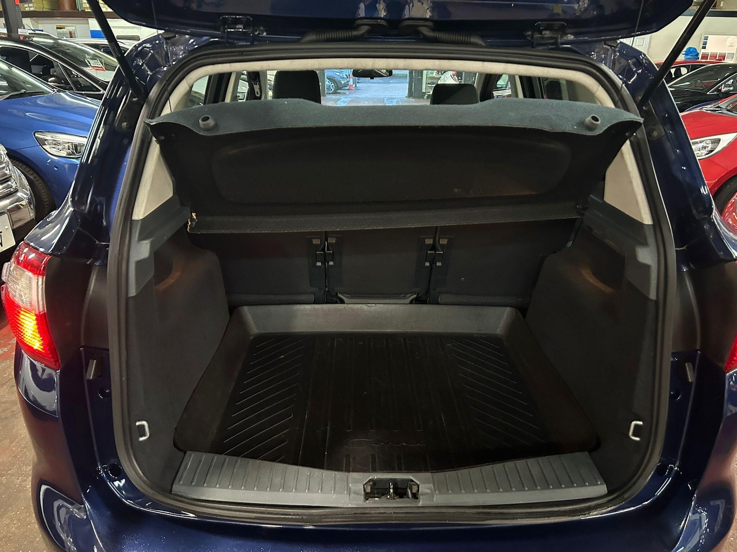 Used Ford C-Max 2013 for sale - 77637702: Photo 10