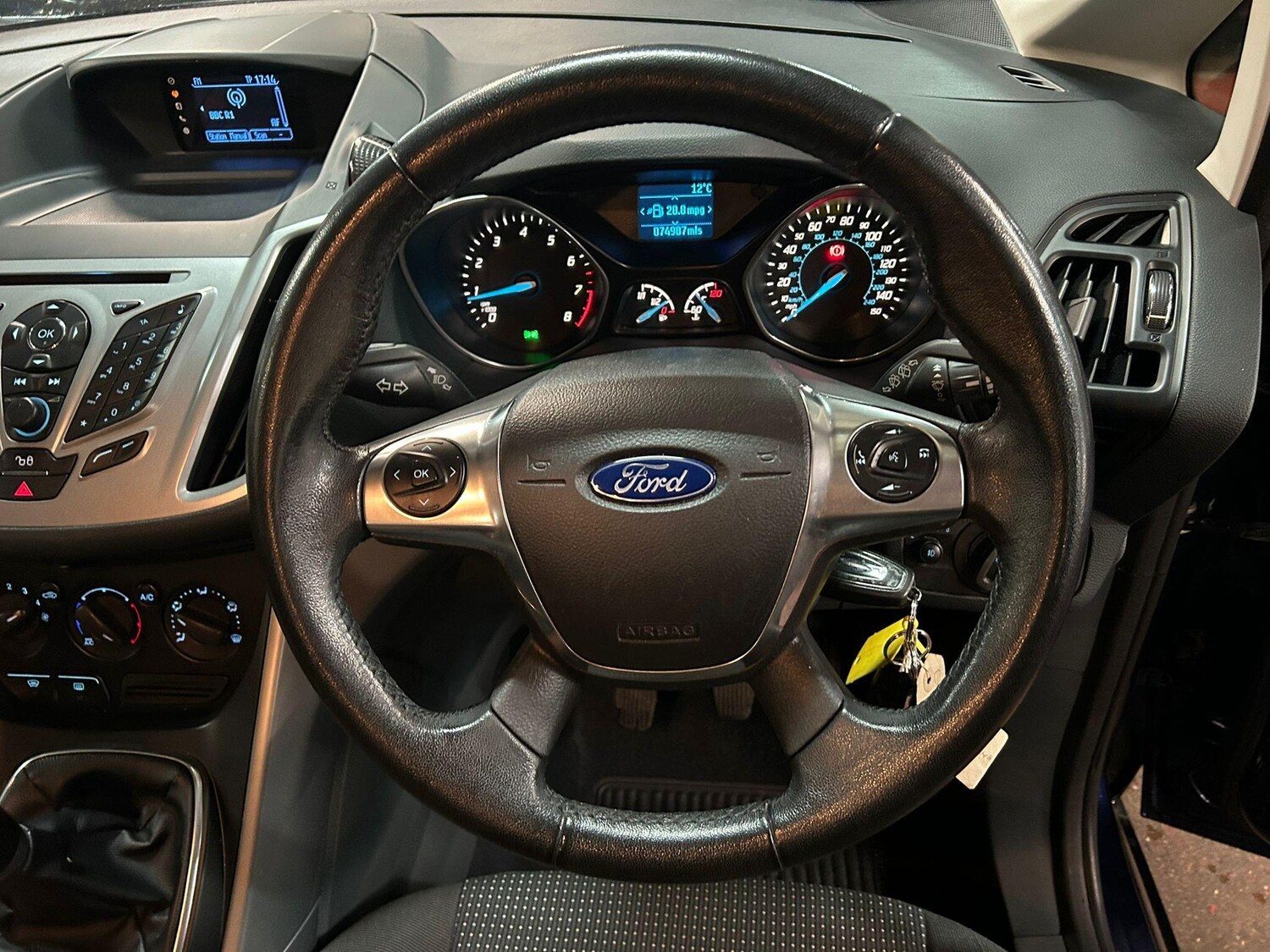 Used Ford C-Max 2013 for sale - 77637702: Photo 24