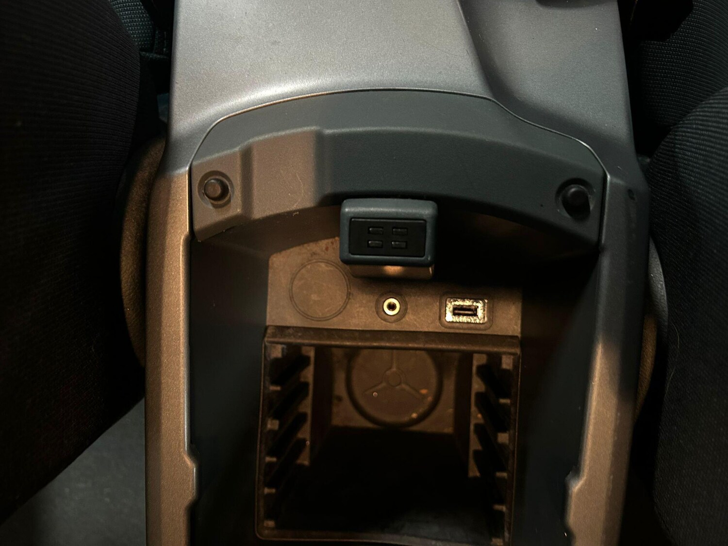 Used Ford C-Max 2013 for sale - 77637702: Photo 30