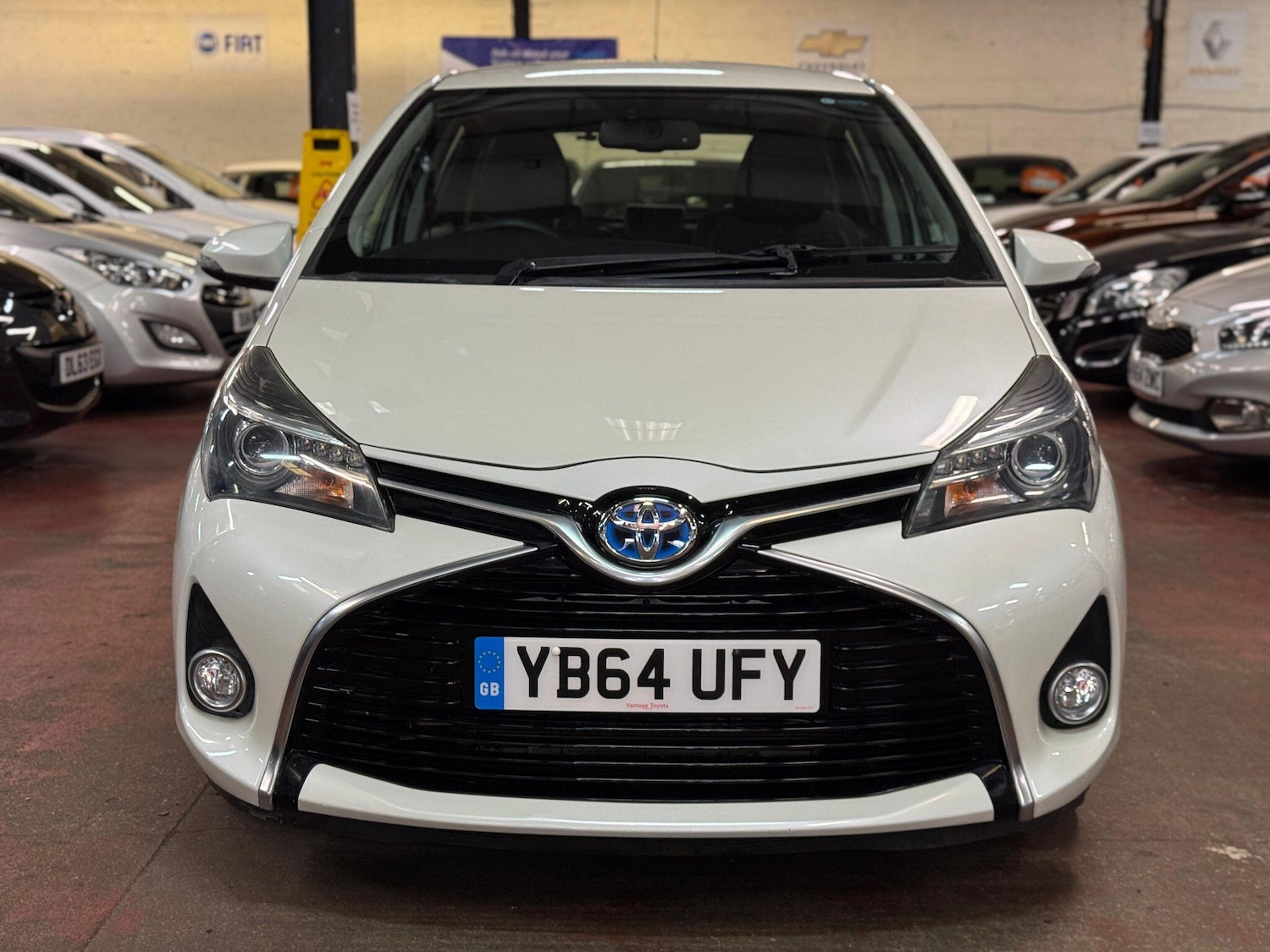 Used Toyota Yaris 2014 for sale - 76072757: Photo 2