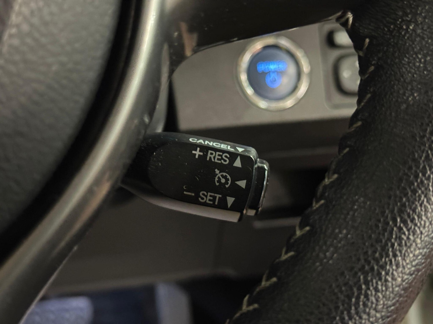 Used Toyota Yaris 2014 for sale - 76072757: Photo 39