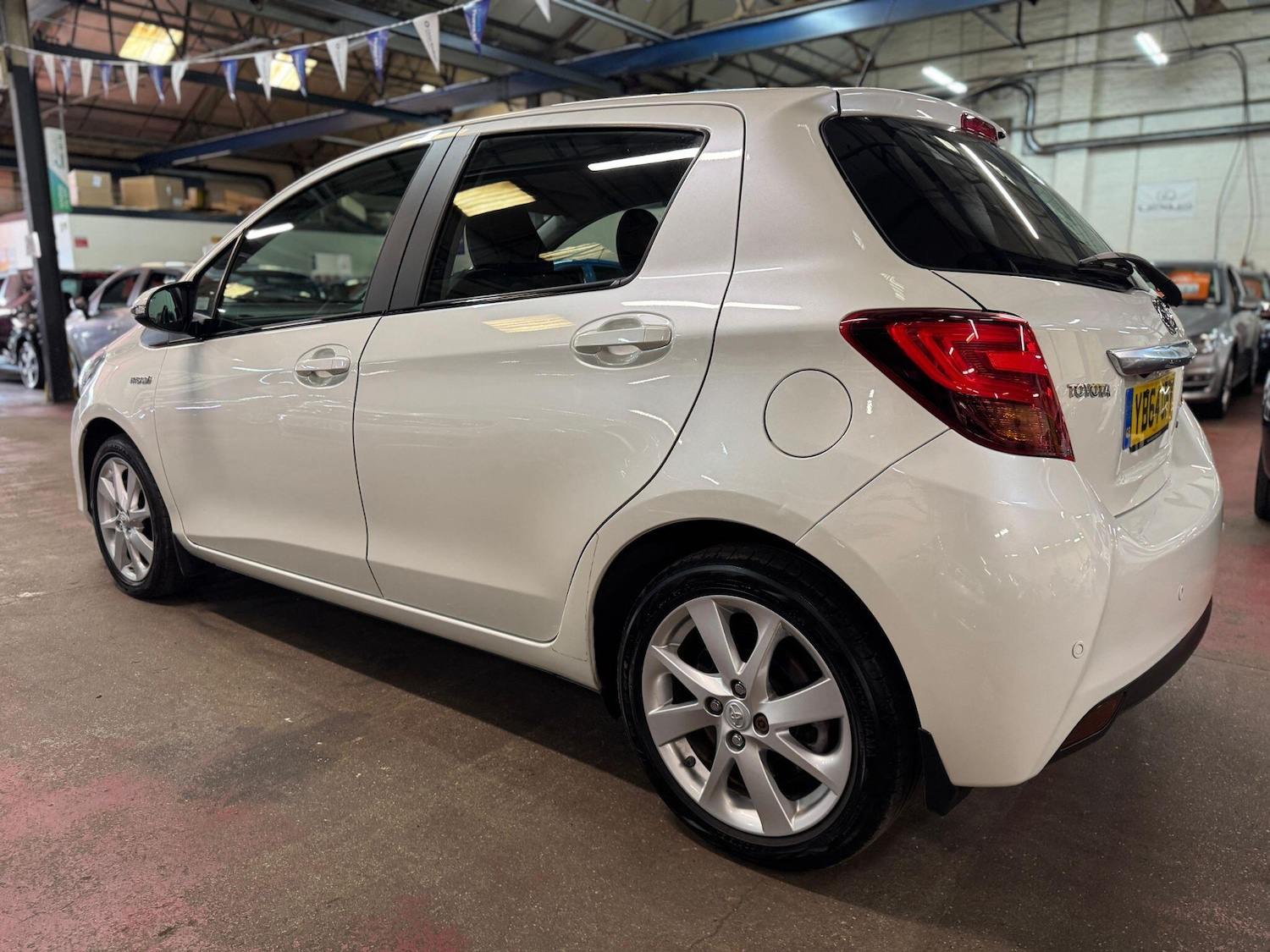 Used Toyota Yaris 2014 for sale - 76072757: Photo 4