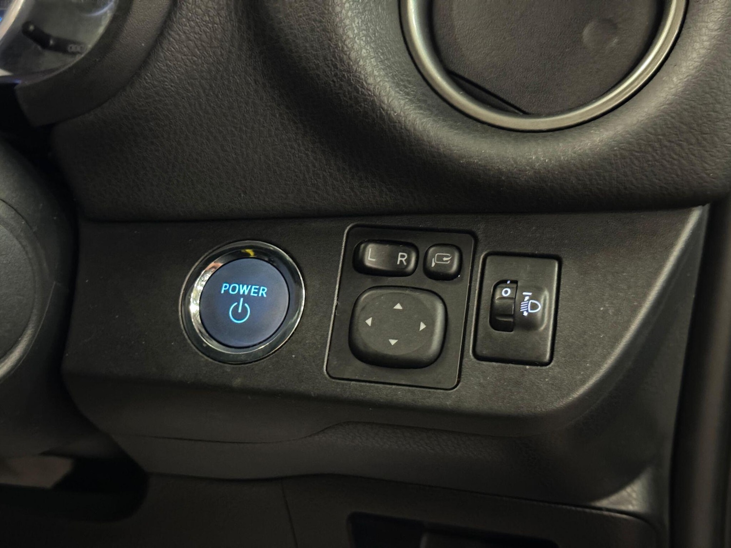Used Toyota Yaris 2014 for sale - 76072757: Photo 40