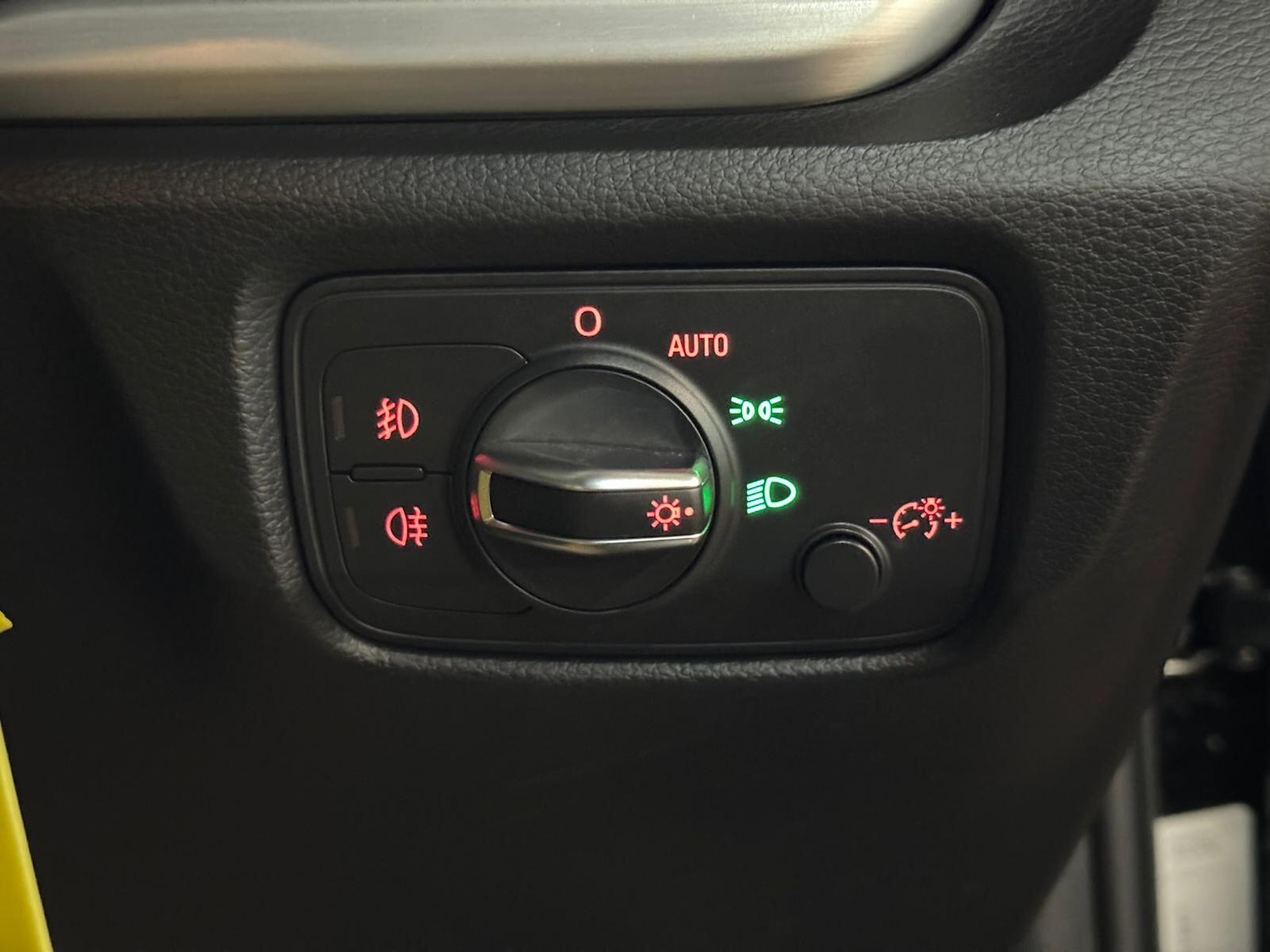 Used Audi A3 2015 for sale - 78086890: Photo 39