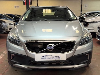 Used Volvo V40 Cross Country 2014 for sale - 78981741: Photo