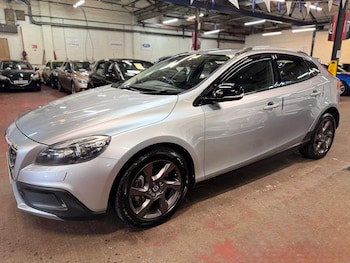 Used Volvo V40 Cross Country 2014 for sale - 78981741: Photo