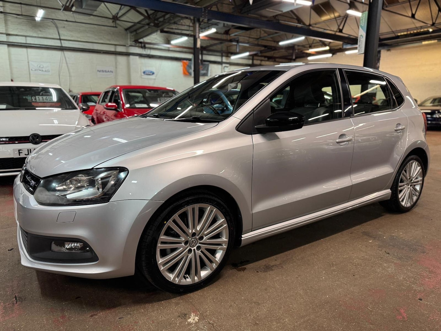 Used Volkswagen Polo for sale - 76781684: Photo 3