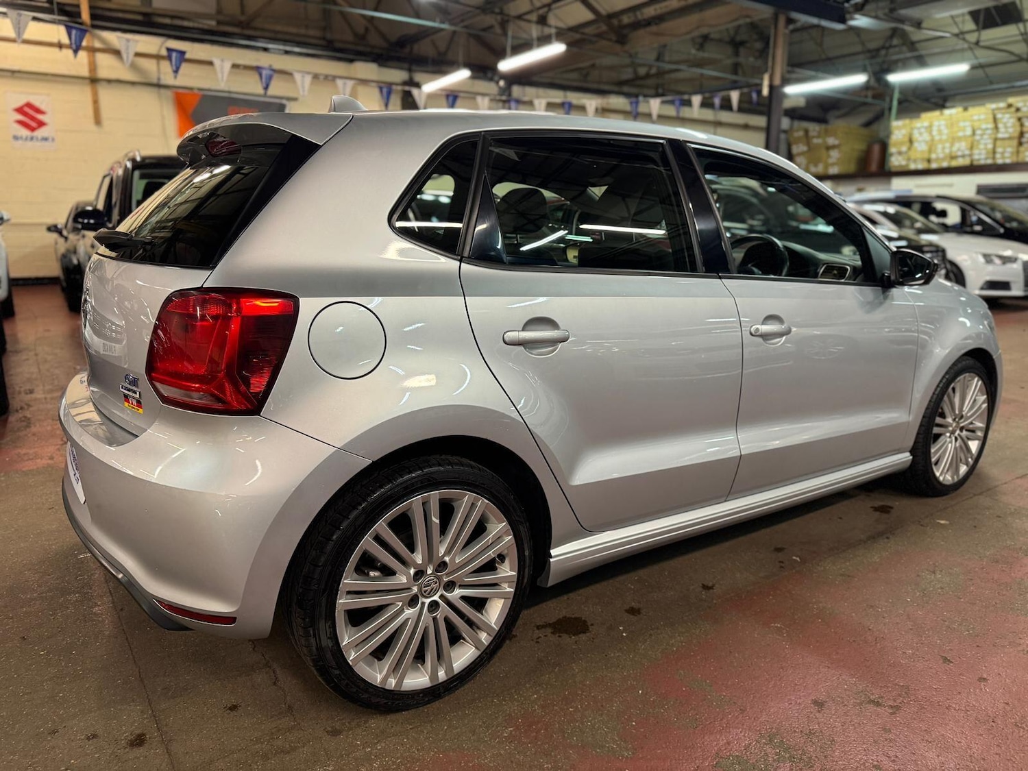 Used Volkswagen Polo for sale - 76781684: Photo 4