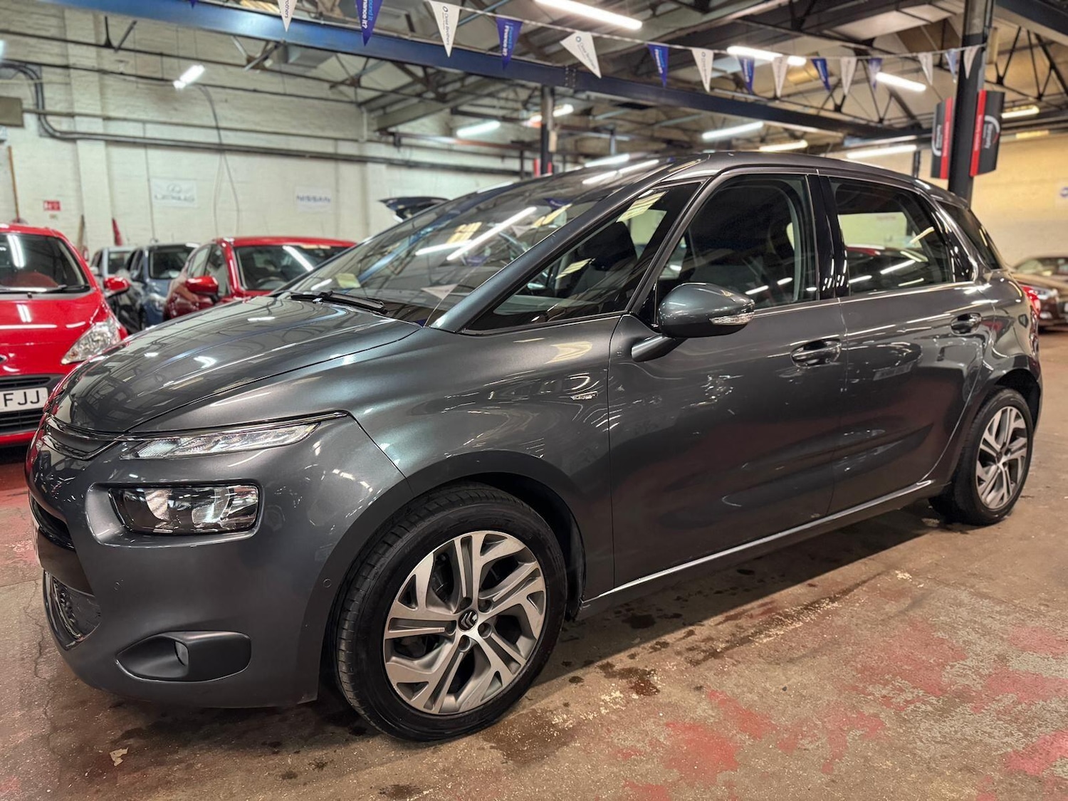 Used Citroen C4 Picasso 2016 for sale - 77524140: Photo 3