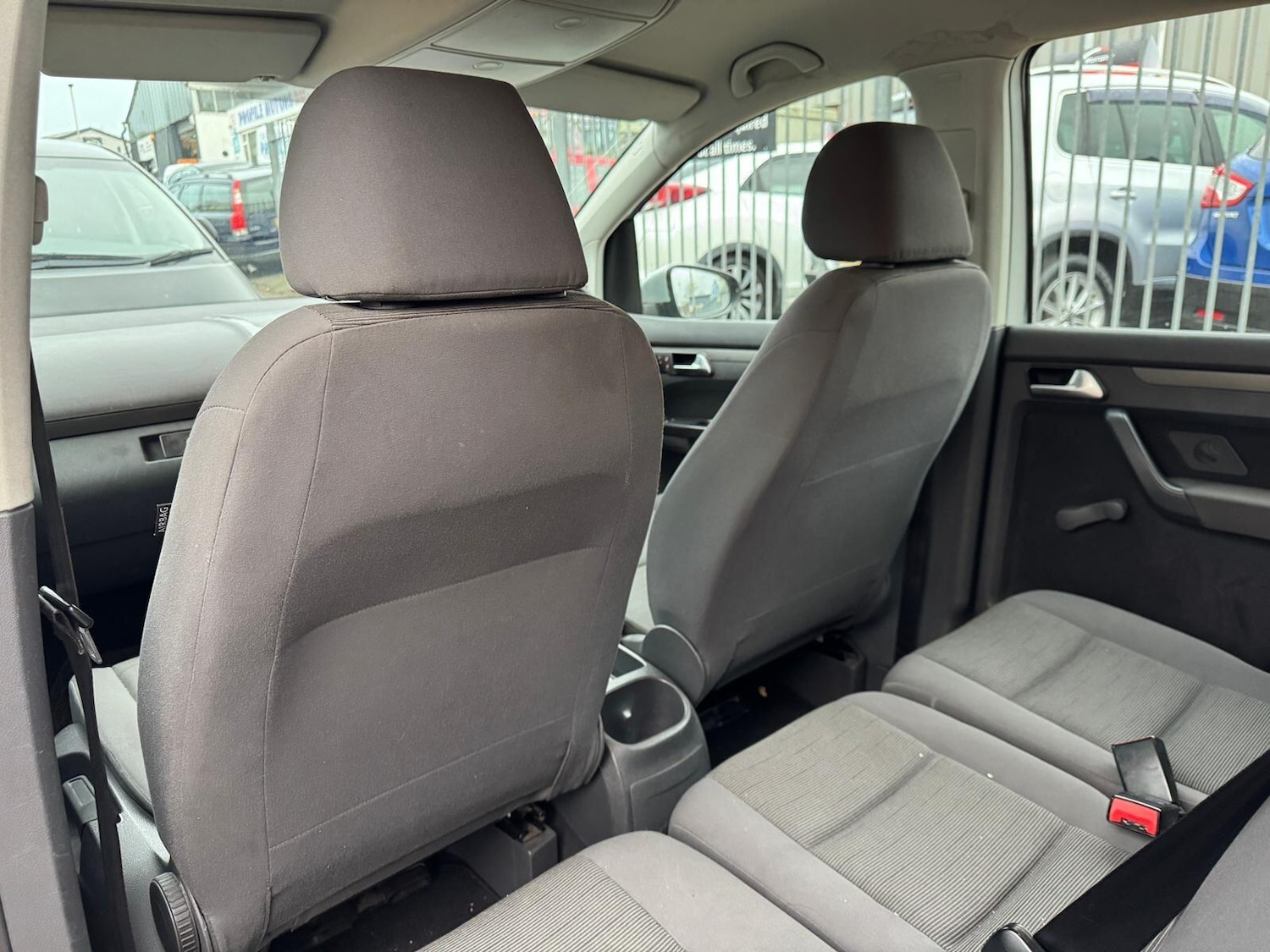 Used Volkswagen Touran 2010 for sale - 77426171: Photo 18