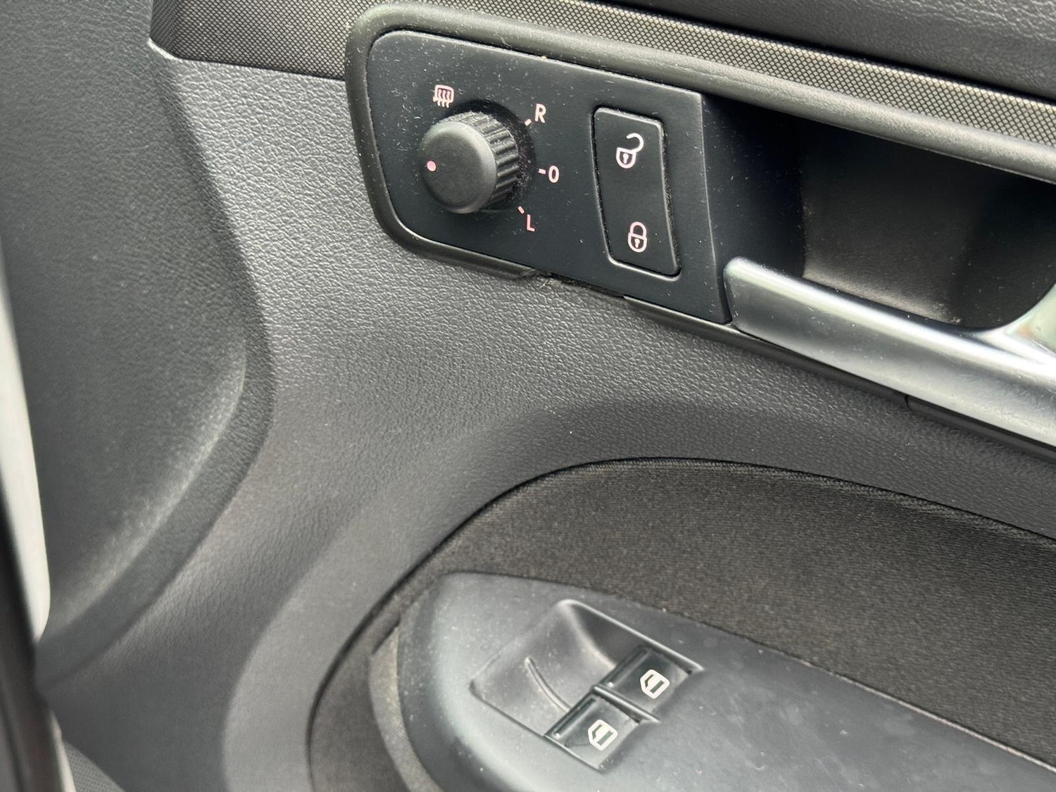 Used Volkswagen Touran 2010 for sale - 77426171: Photo 23