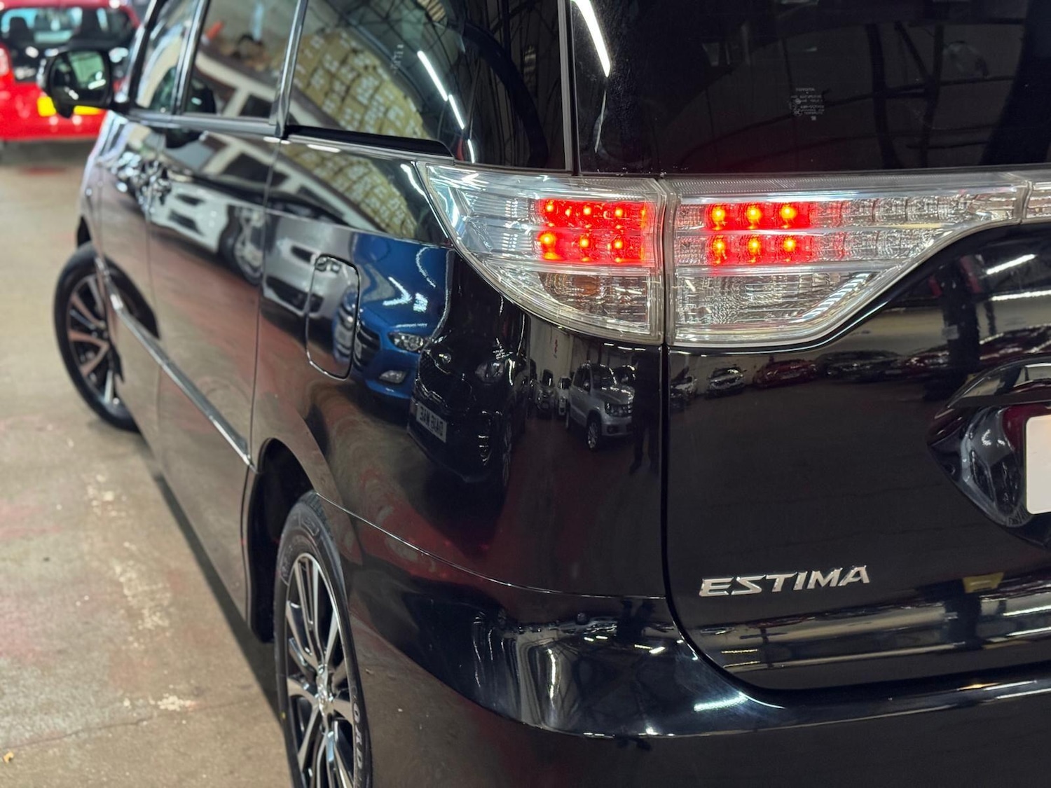 Used Toyota Estima for sale - 77029533: Photo 15
