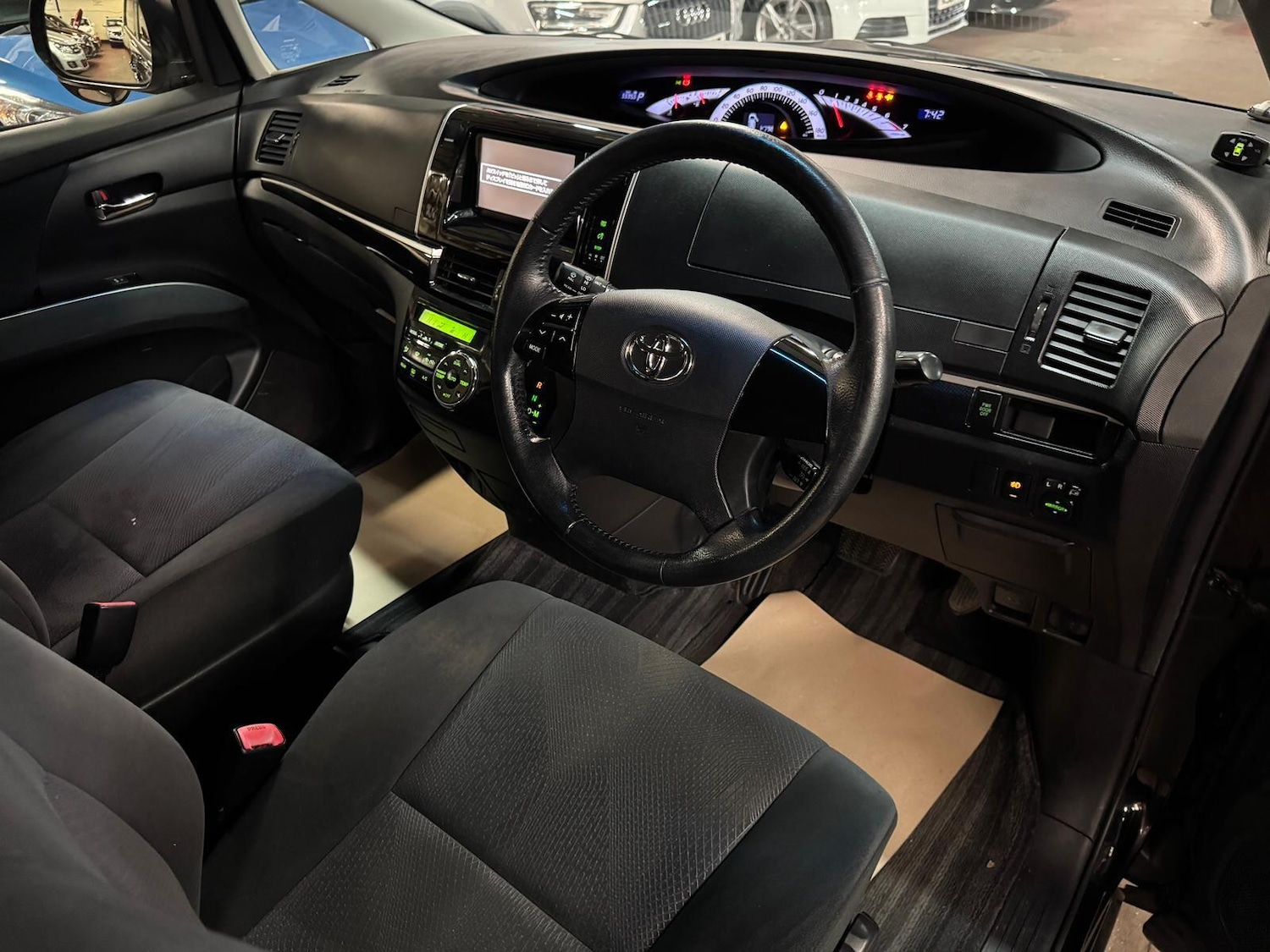 Used Toyota Estima for sale - 77029533: Photo 20