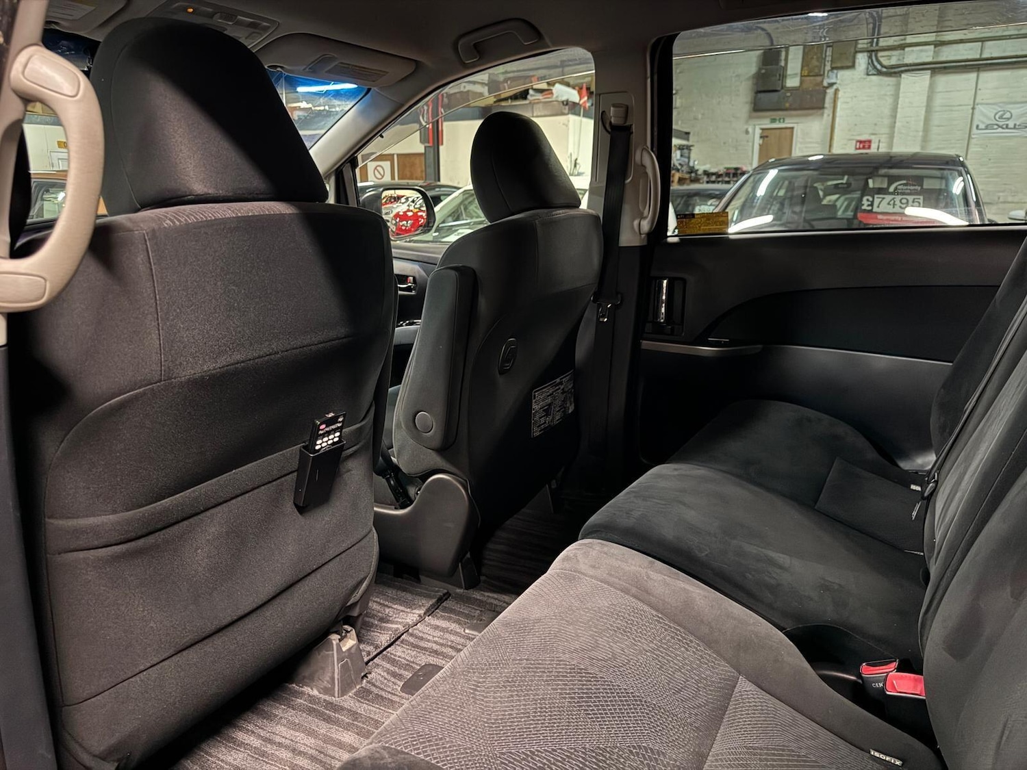 Used Toyota Estima for sale - 77029533: Photo 30