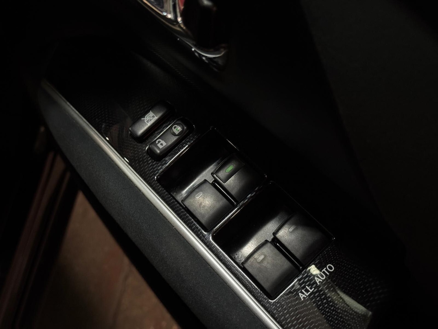 Used Toyota Estima for sale - 77029533: Photo 47