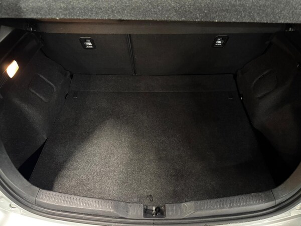 Used Toyota Auris 2016 for sale - 76201342: Photo 17