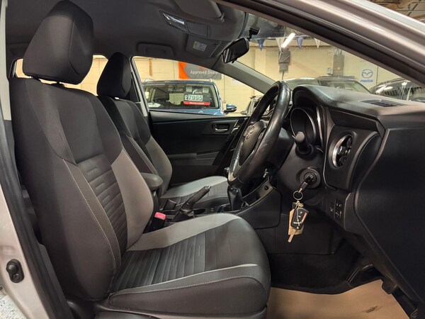 Used Toyota Auris 2016 for sale - 76201342: Photo 19