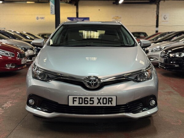 Used Toyota Auris 2016 for sale - 76201342: Photo 2