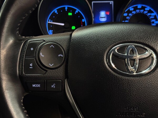 Used Toyota Auris 2016 for sale - 76201342: Photo 37