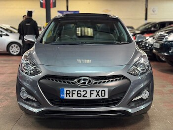 Used Hyundai i30 2013 for sale - 77684270: Photo