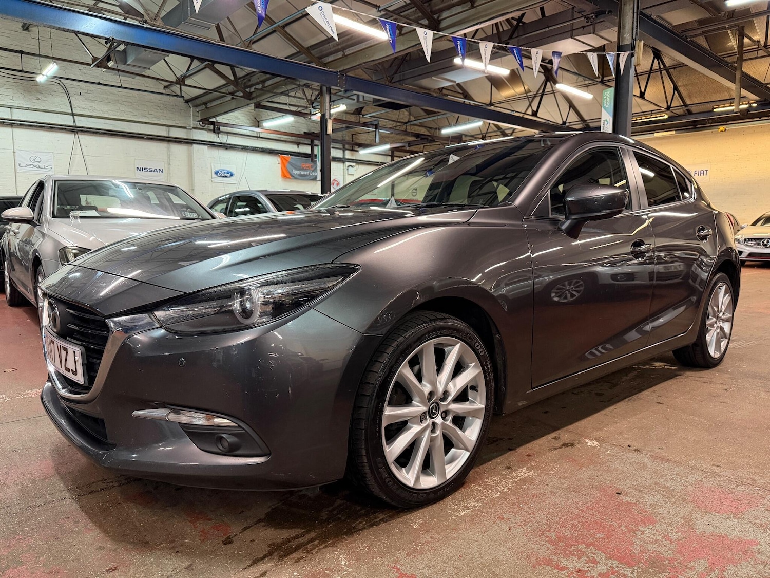 Used Mazda Mazda3 2017 for sale - 76952414: Photo 3