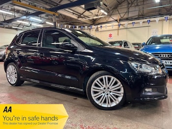 Used Volkswagen Polo 2015 for sale - 78648720: Photo