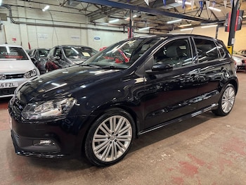 Used Volkswagen Polo 2015 for sale - 78648720: Photo