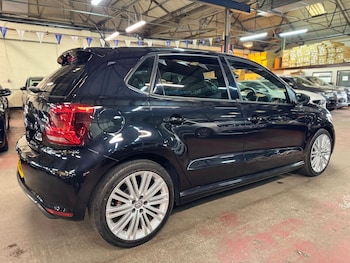 Used Volkswagen Polo 2015 for sale - 78648720: Photo