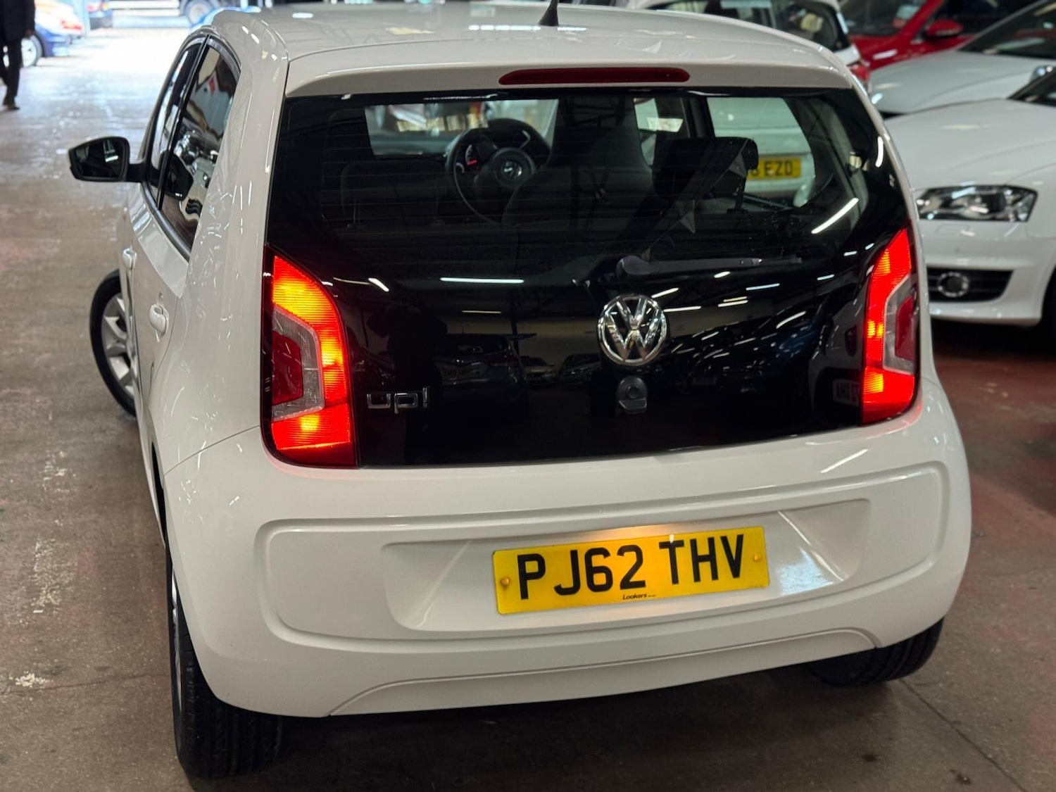 Used Volkswagen up! 2013 for sale - 76714857: Photo 11
