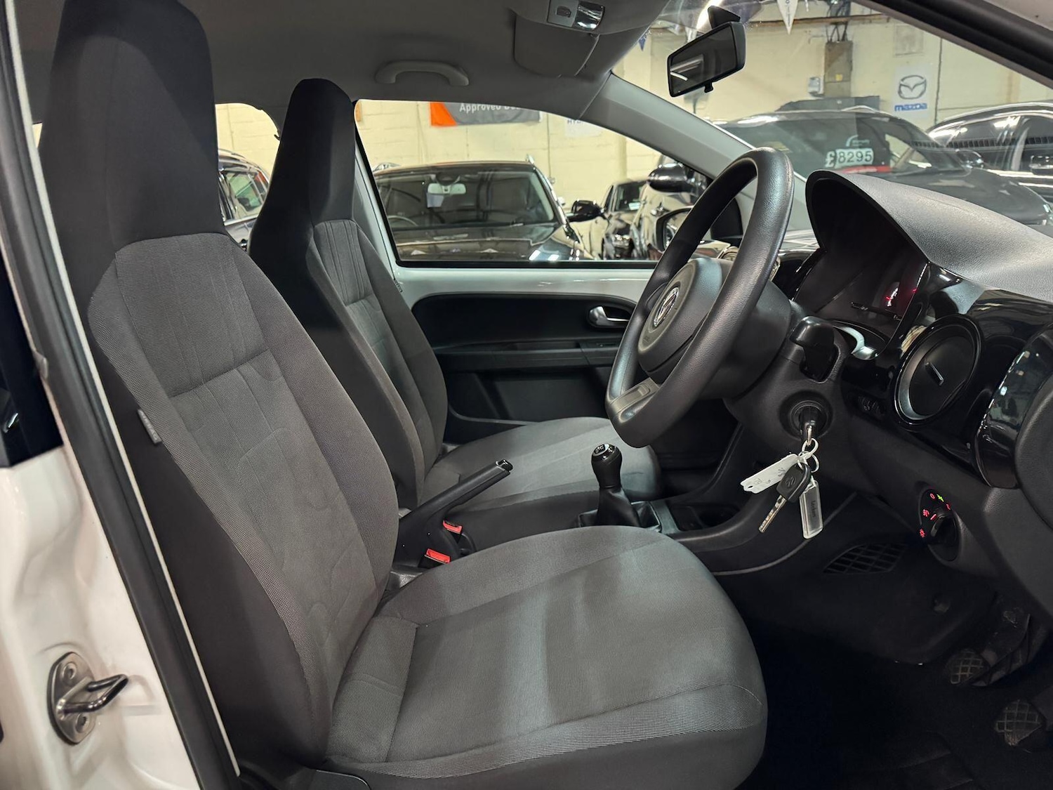 Used Volkswagen up! 2013 for sale - 76714857: Photo 16