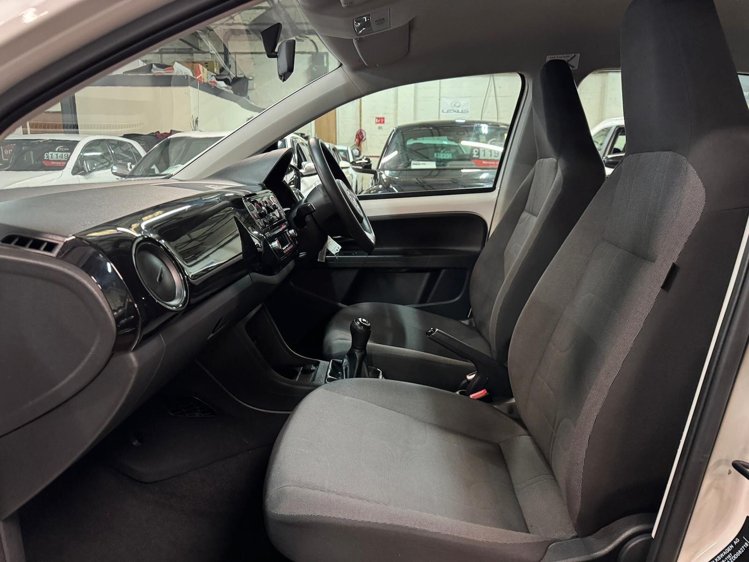 Used Volkswagen up! 2013 for sale - 76714857: Photo 19