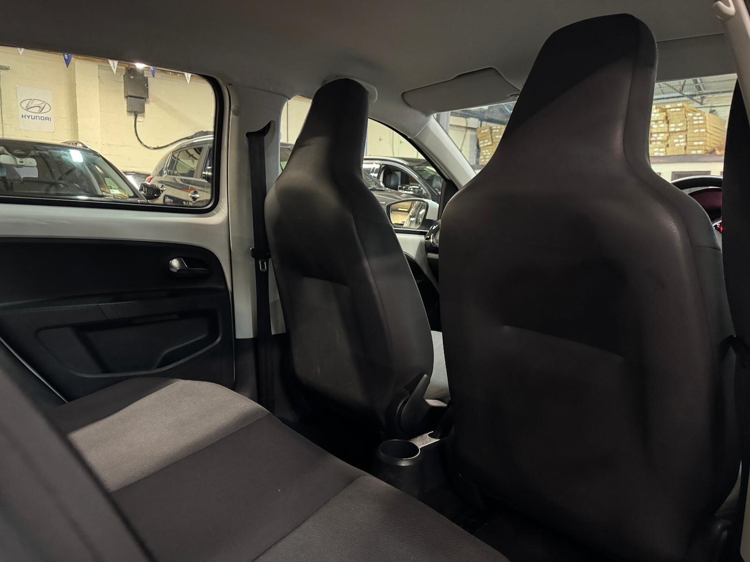 Used Volkswagen up! 2013 for sale - 76714857: Photo 24