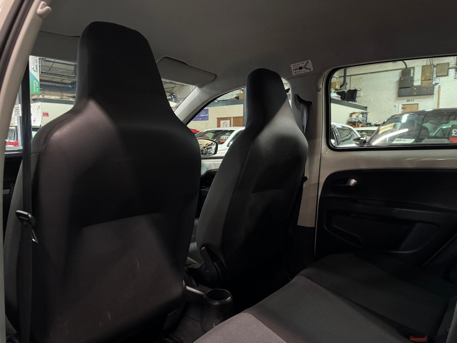 Used Volkswagen up! 2013 for sale - 76714857: Photo 27