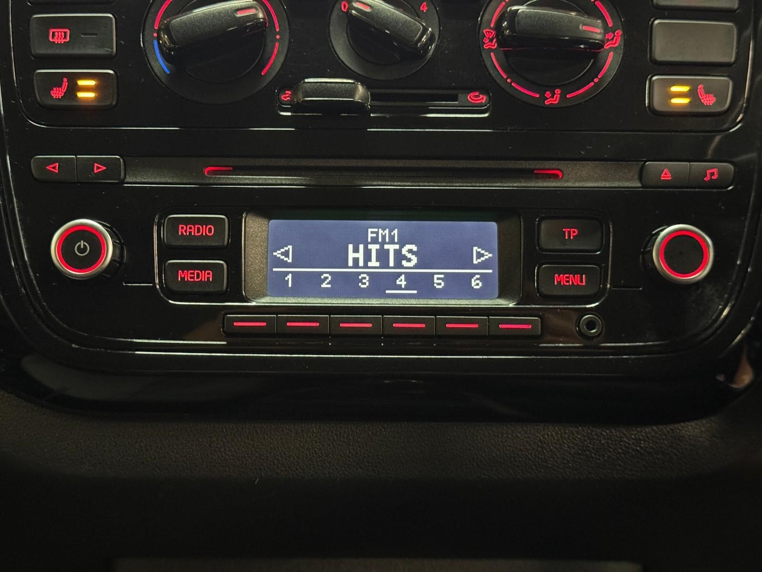 Used Volkswagen up! 2013 for sale - 76714857: Photo 36