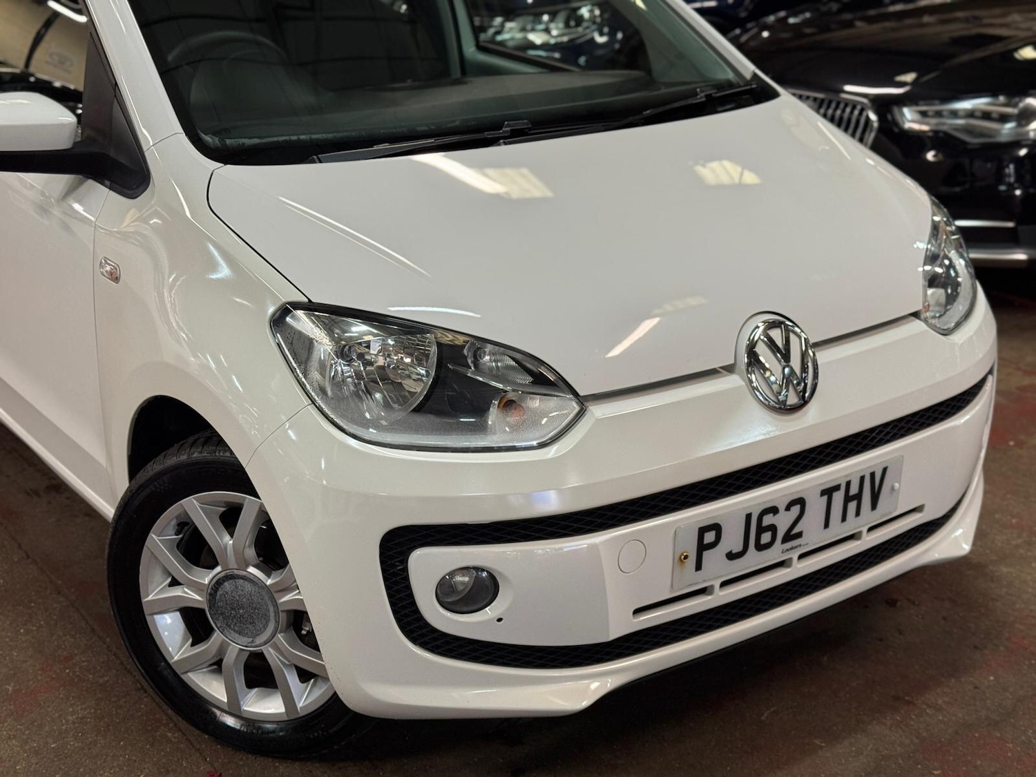 Used Volkswagen up! 2013 for sale - 76714857: Photo 8
