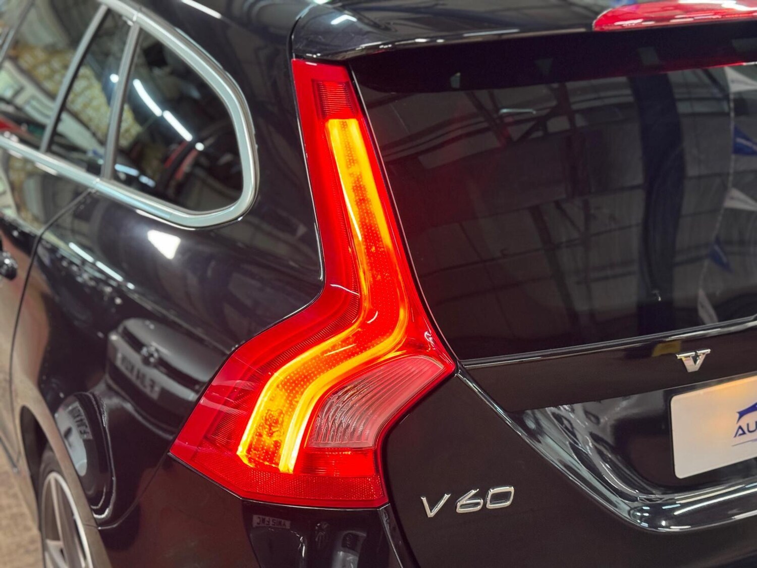 Used Volvo V60 for sale - 77120373: Photo 16