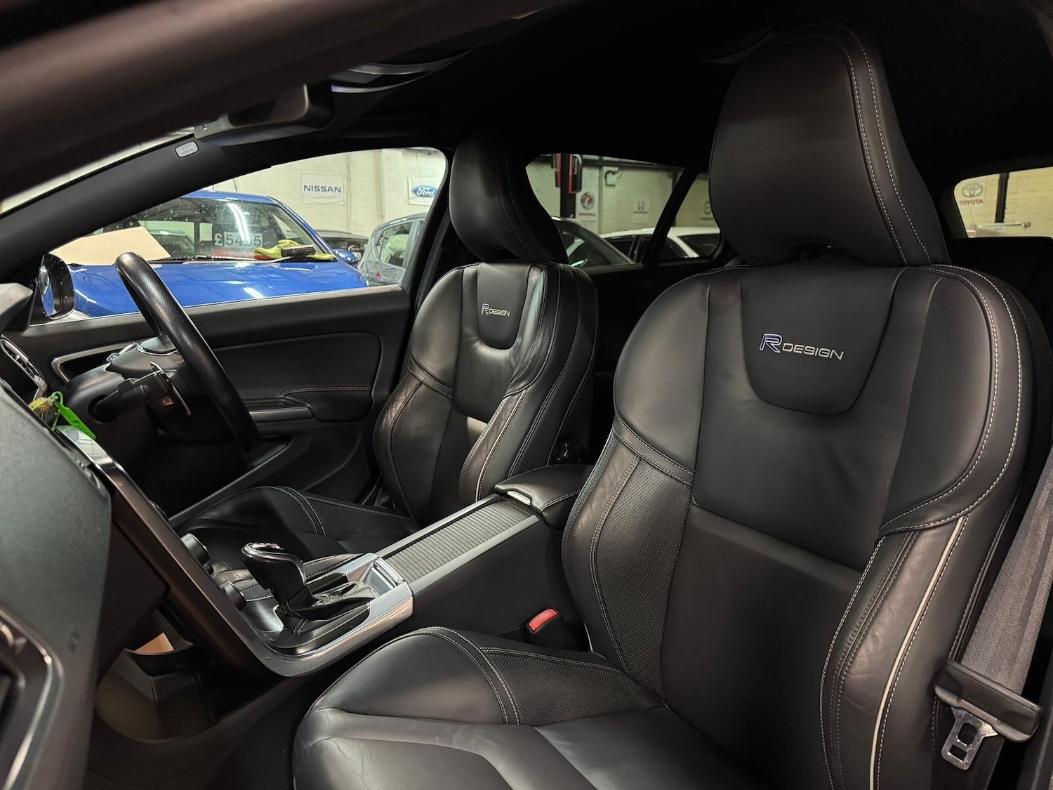 Used Volvo V60 for sale - 77120373: Photo 25