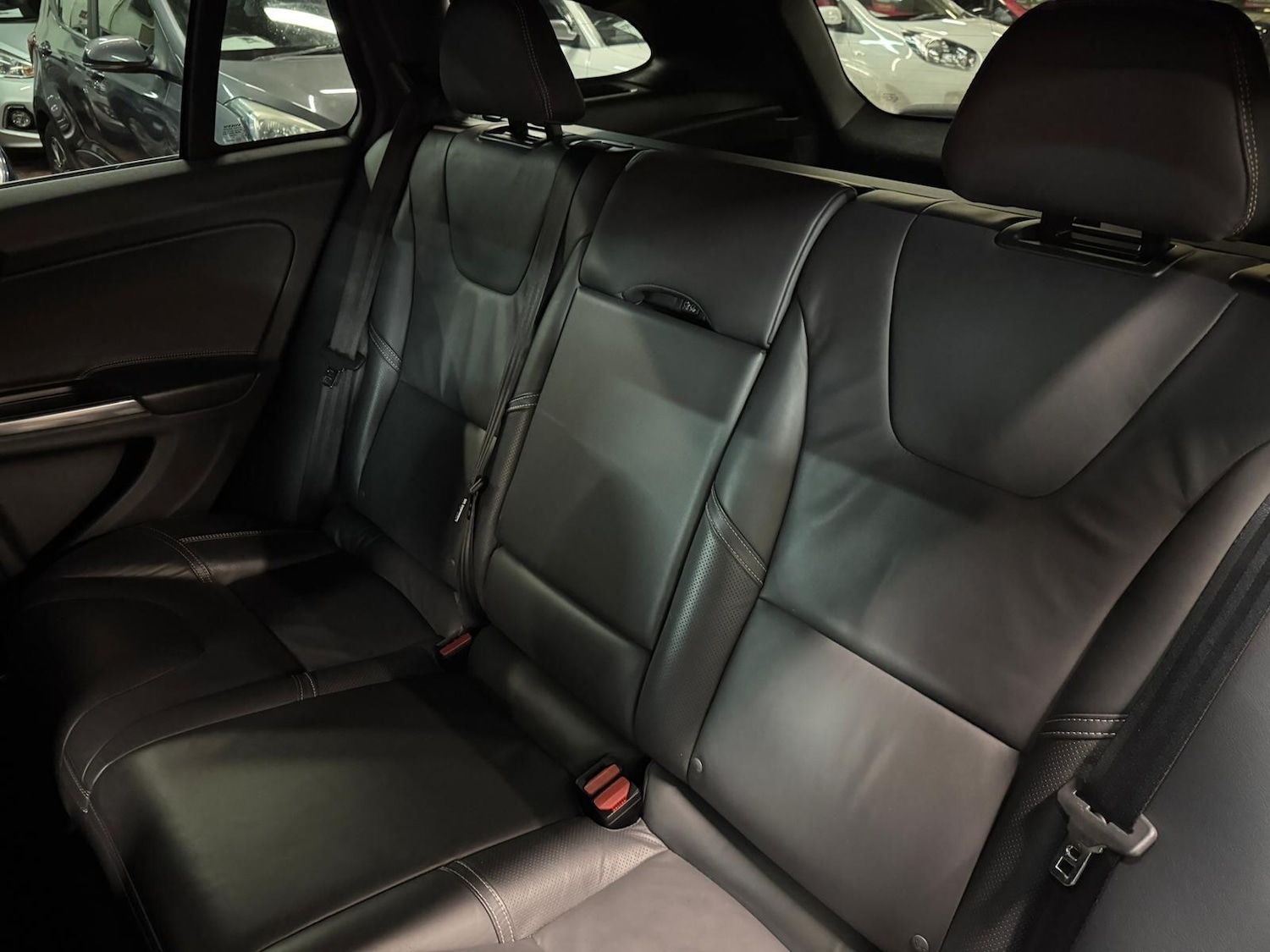 Used Volvo V60 for sale - 77120373: Photo 30