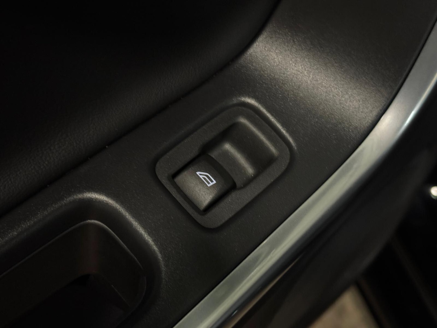 Used Volvo V60 for sale - 77120373: Photo 34