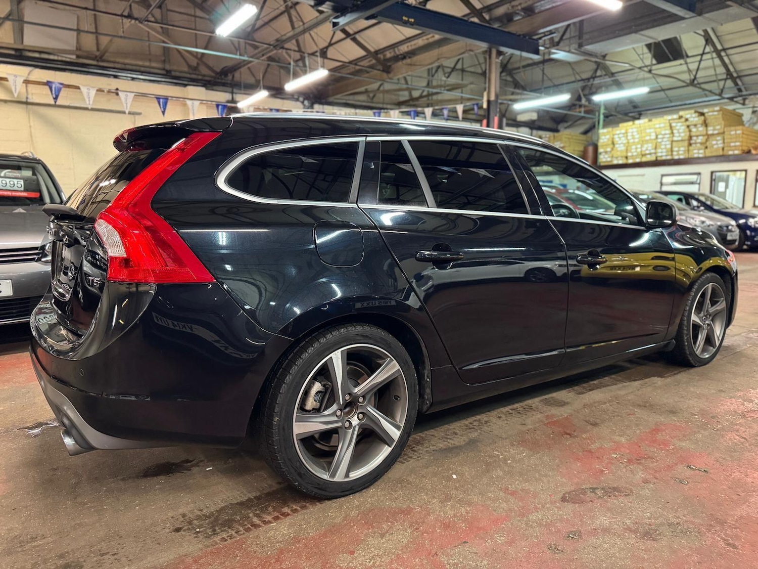 Used Volvo V60 for sale - 77120373: Photo 4