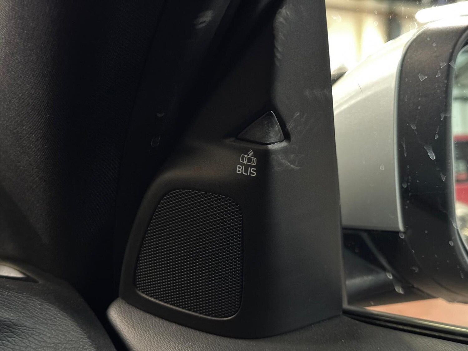 Used Volvo V60 for sale - 77120373: Photo 42