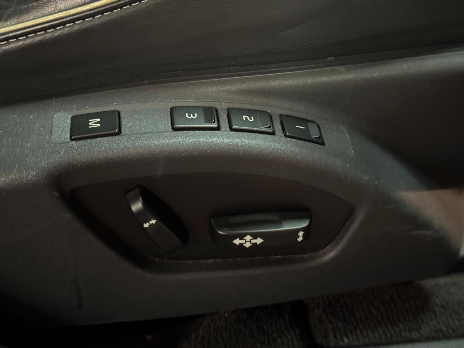 Used Volvo V60 for sale - 77120373: Photo 45