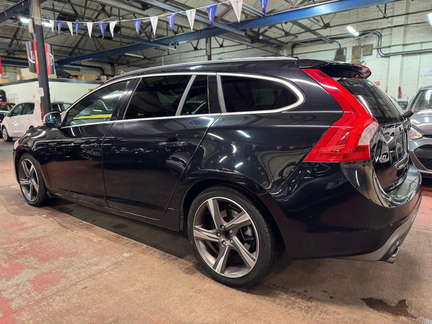 Used Volvo V60 for sale - 77120373: Photo 6