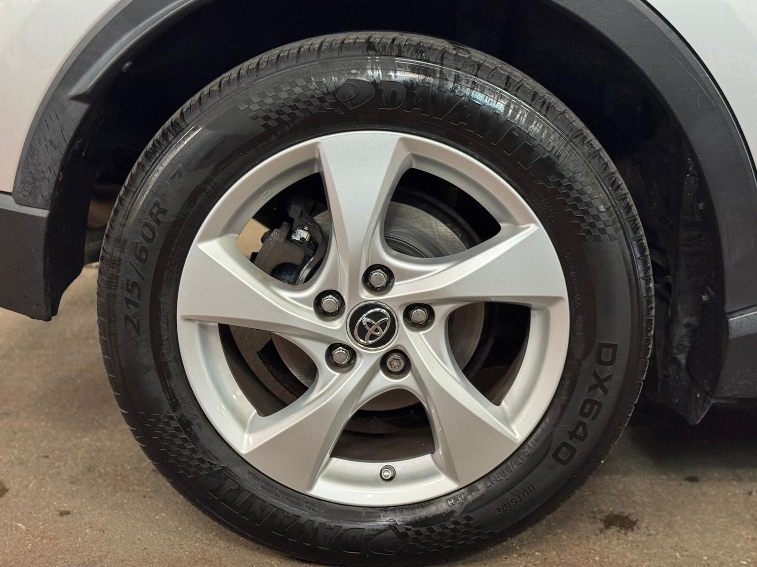 Used Toyota C-HR 2018 for sale - 76657462: Photo 17