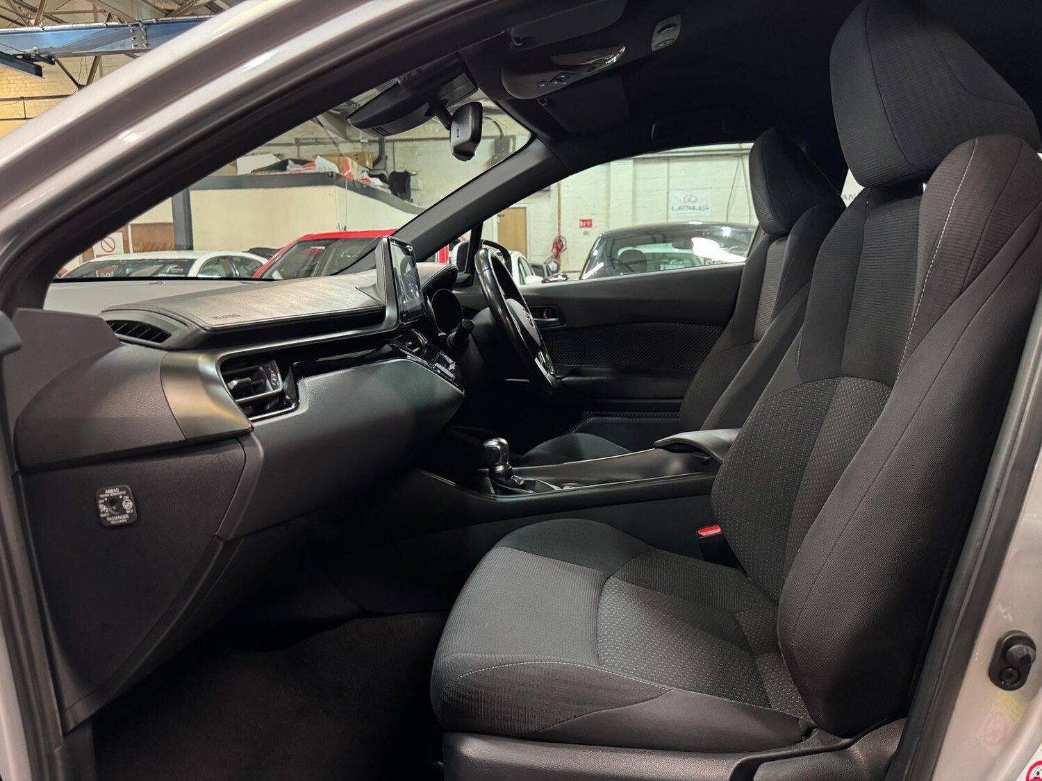 Used Toyota C-HR 2018 for sale - 76657462: Photo 21