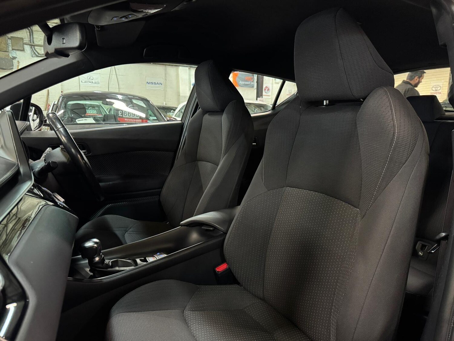 Used Toyota C-HR 2018 for sale - 76657462: Photo 22