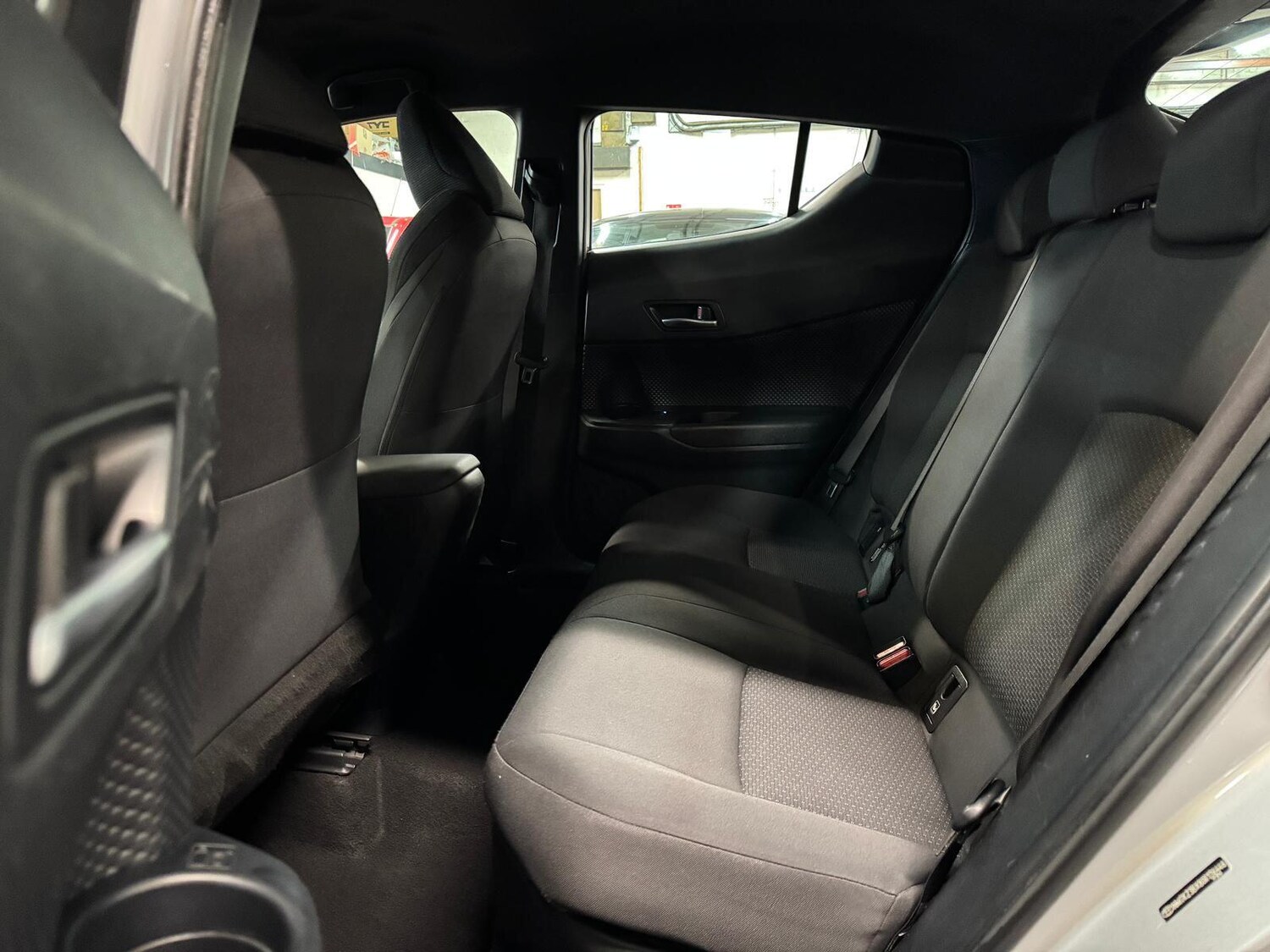 Used Toyota C-HR 2018 for sale - 76657462: Photo 27